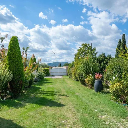 Villa Elegant In With Garden Les Mées