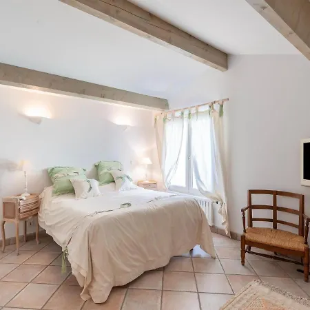 Villa Elegant In With Garden *