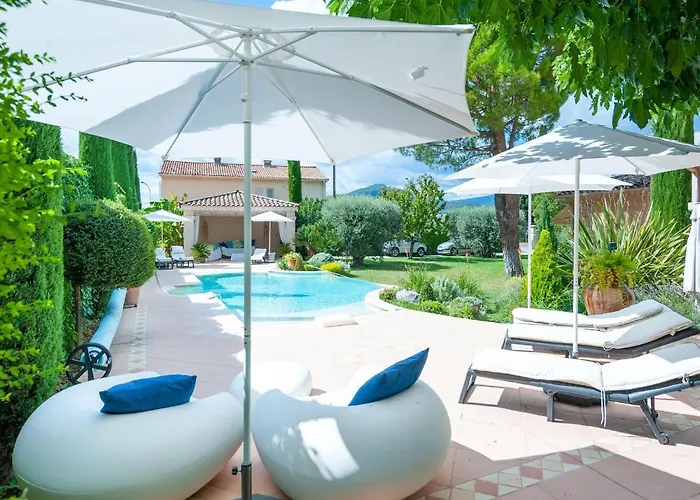 Villa Elegant In With Garden *